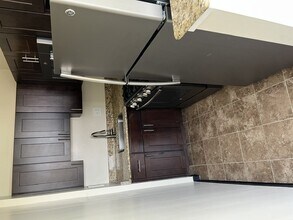 Interior Photo - The 925 Apartments