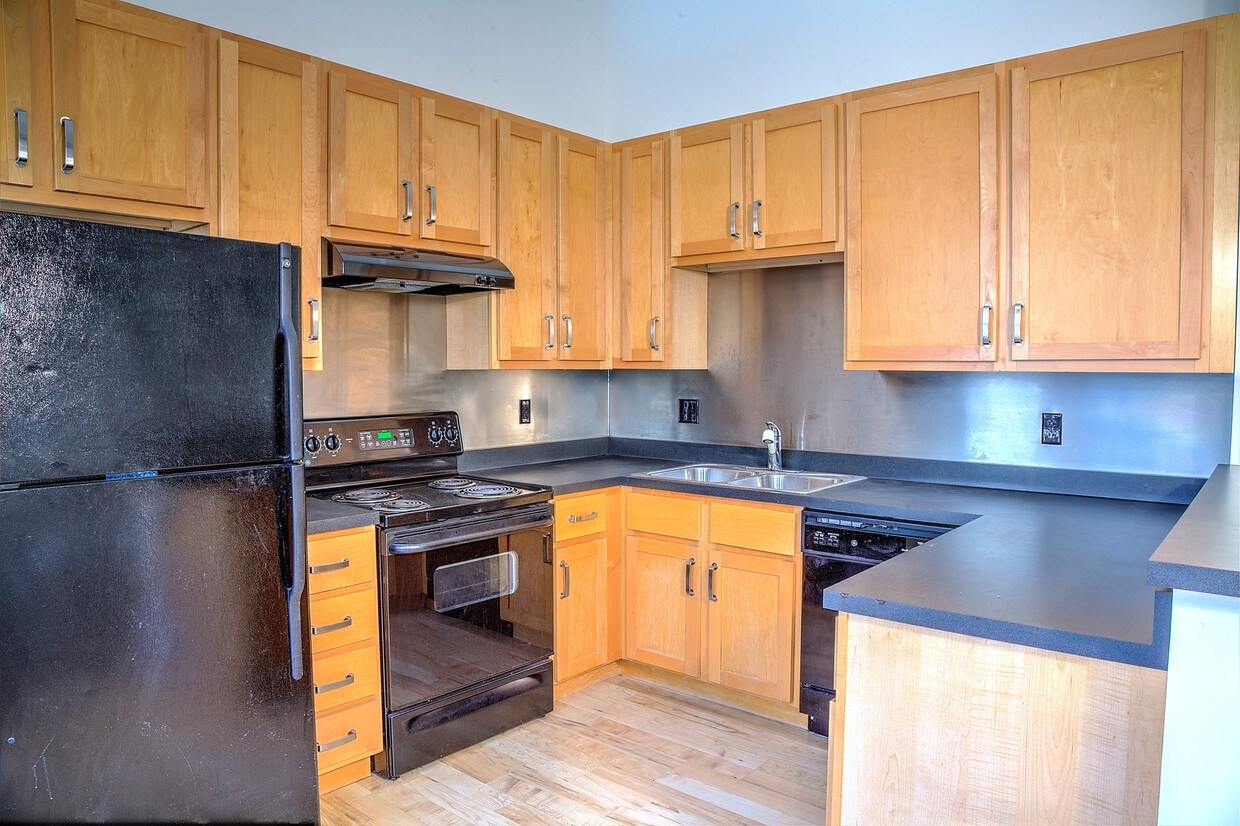 Primary Photo - 918 Olive St