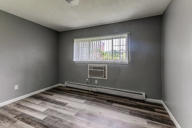 Building Photo - Bonnieview Apartments