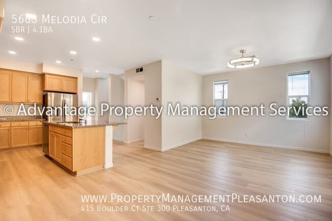 Foto del edificio - 5663 Melodia Cir