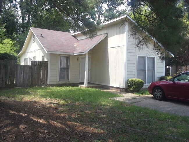 Building Photo - 7057 Candlewood Dr
