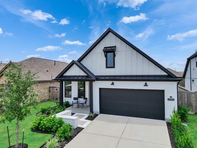 Building Photo - 21143 Austin Chalk Dr