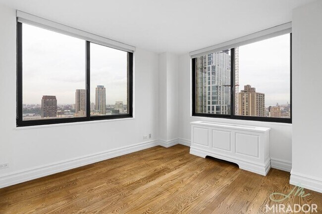Foto del edificio - 3 bedroom in New York NY 10023