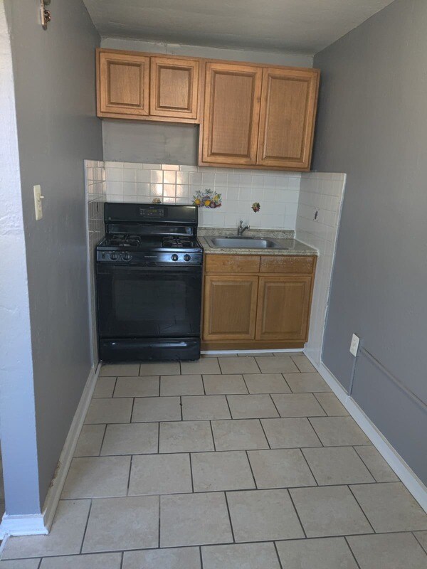 Foto del edificio - 392 E Cliveden St