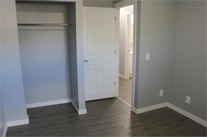 Building Photo - 541 Wascana St