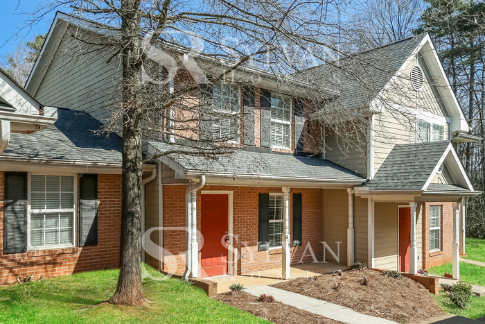 Primary Photo - Charming 3BR 2.5BA Townhome Ready for Move...