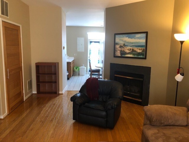 Foto del edificio - 715 Barnes St NE