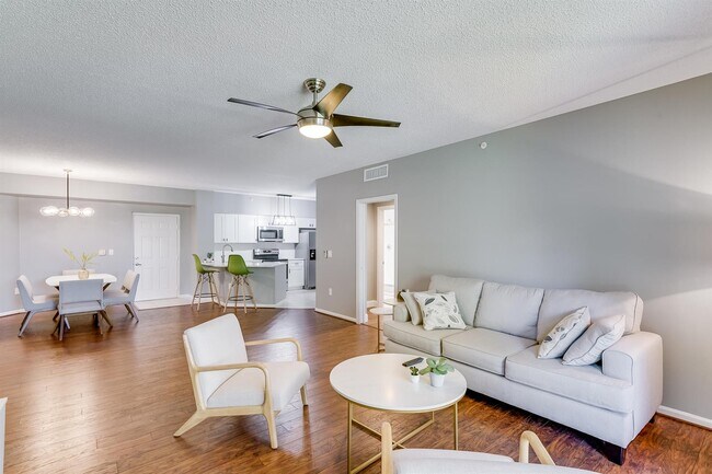 Foto del edificio - 11780 Saint Andrews Pl