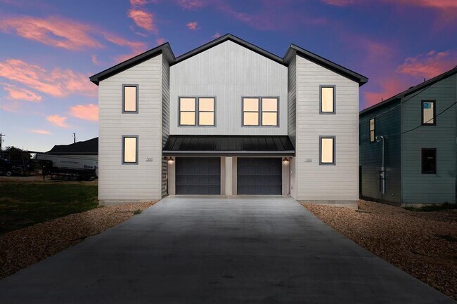 Building Photo - 306 Ave P