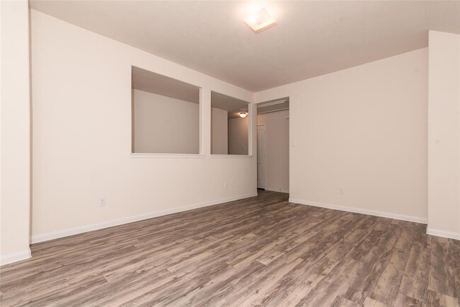 Foto del edificio - 4335 Richmeadow Dr