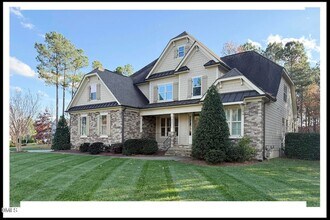 Building Photo - 8025 Debenham Dr