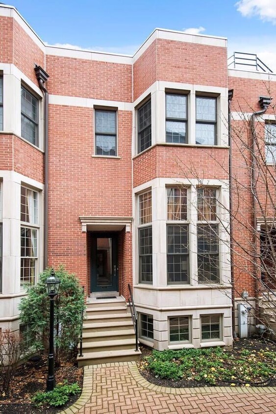 Primary Photo - 18 N Ada St