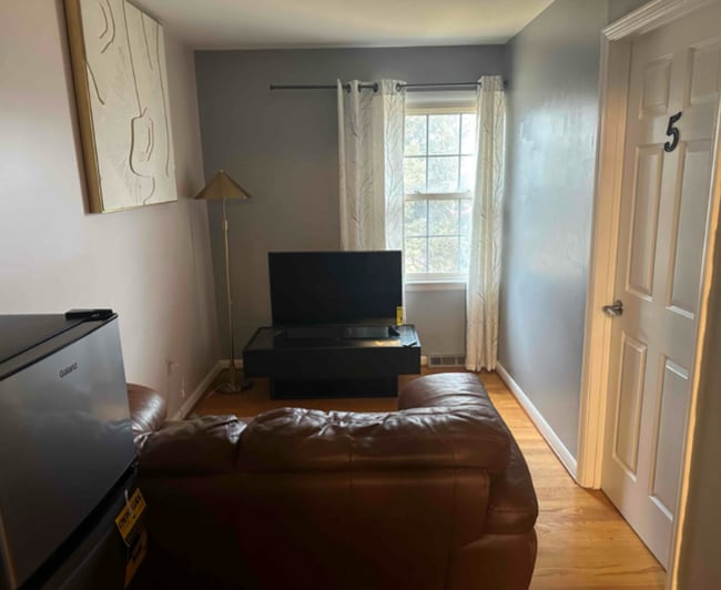 Building Photo - 18719 Northridge Dr