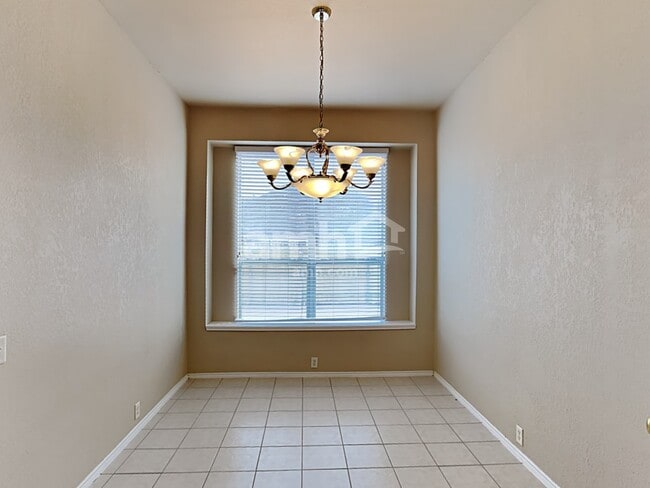 Foto del edificio - 2910 Saint Jude Dr