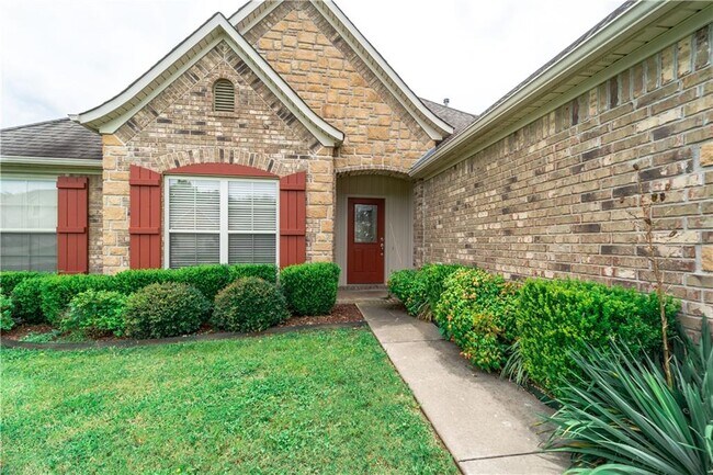 Building Photo - 3497 W Earnhardt Dr