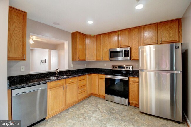 Building Photo - 2097 Buell Dr