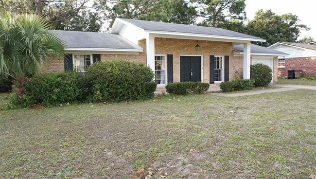Building Photo - 7915 La Nain Dr