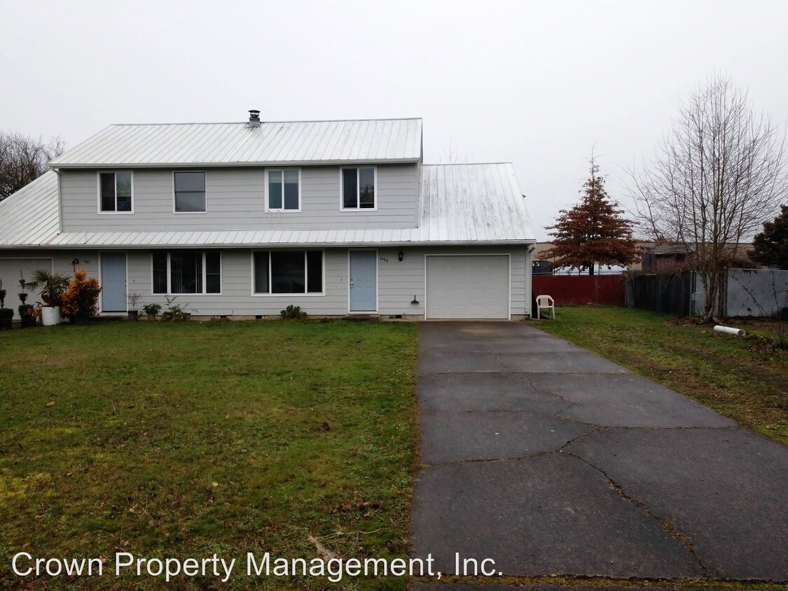 14851495 Alexandra Ave, Woodburn, OR 97071 Condo for Rent in Woodburn, OR