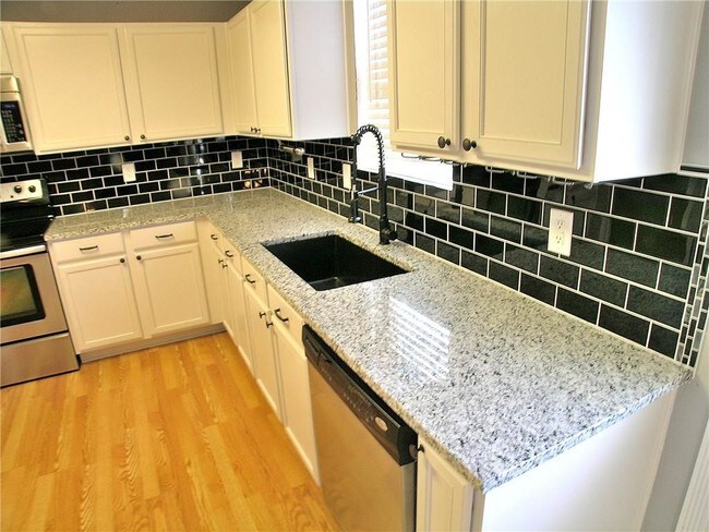 Building Photo - 3512 Clydesdale Dr