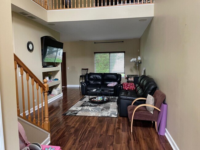 Foto del edificio - 2277 Stoughton Dr
