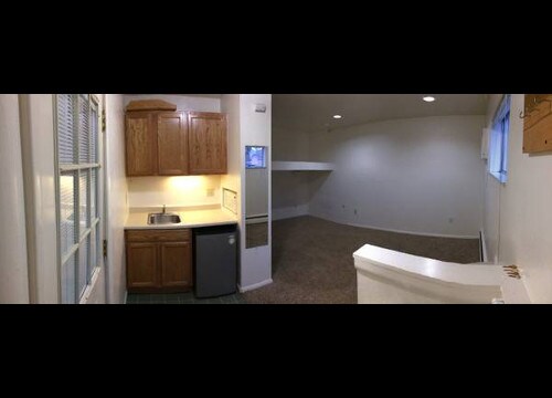 Building Photo - Downtown Studio - Fall Availability