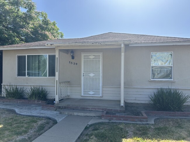 Foto del edificio - 1334 Grape Ave