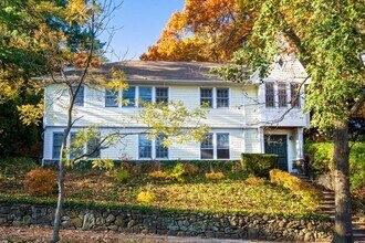 Building Photo - 67 Rawson Rd