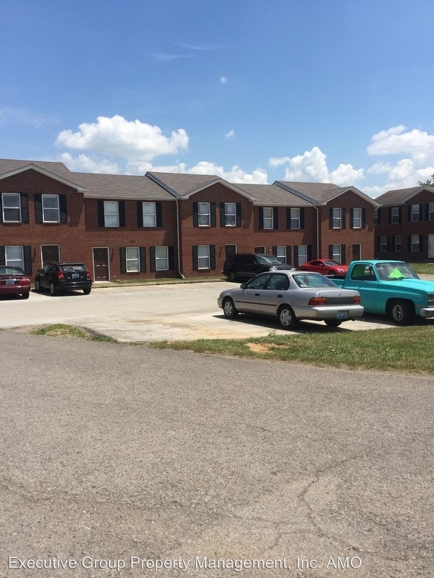 Primary Photo - 1113 Crowne Pointe Dr