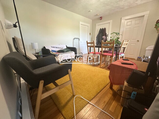 Building Photo - 402 Highland Ave