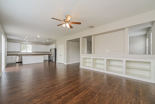 Building Photo - 2701 Amanda Kay Way