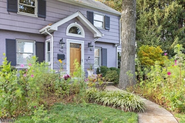 Building Photo - 460 Grove St