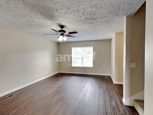 Building Photo - 1525 John Galt Dr