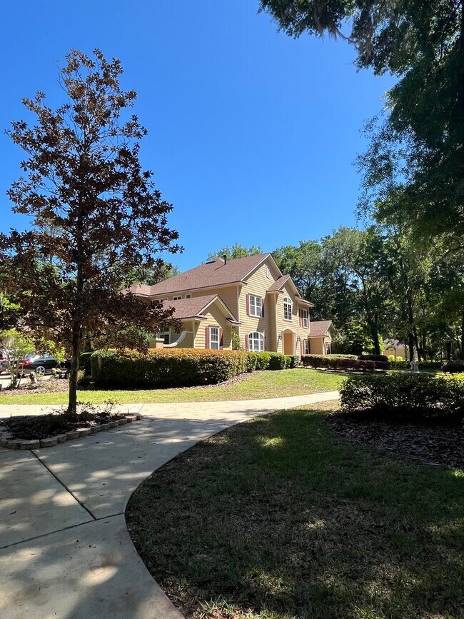 Foto del edificio - Beautiful 5/ 4.5 pool home in Shenandoah n...