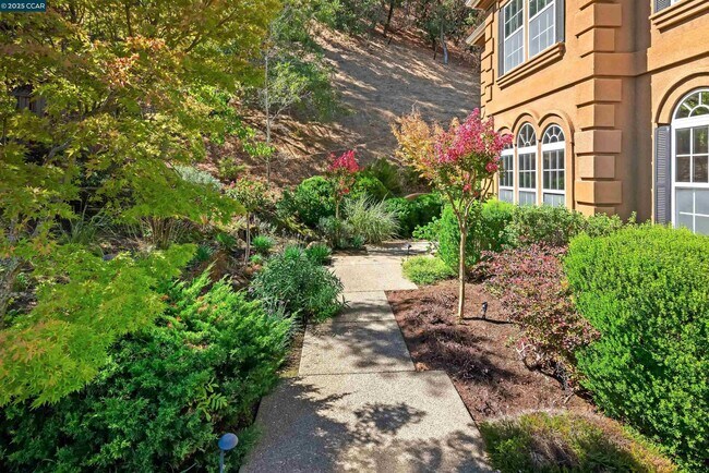 Foto del edificio - 20 Oak Crest Ln