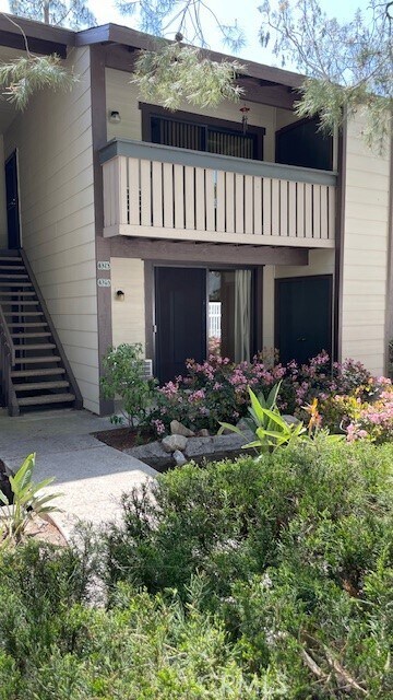 Primary Photo - 20702 El Toro Rd