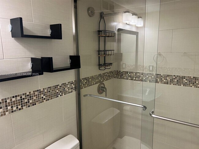 Foto del edificio - 2501 S Ocean Dr