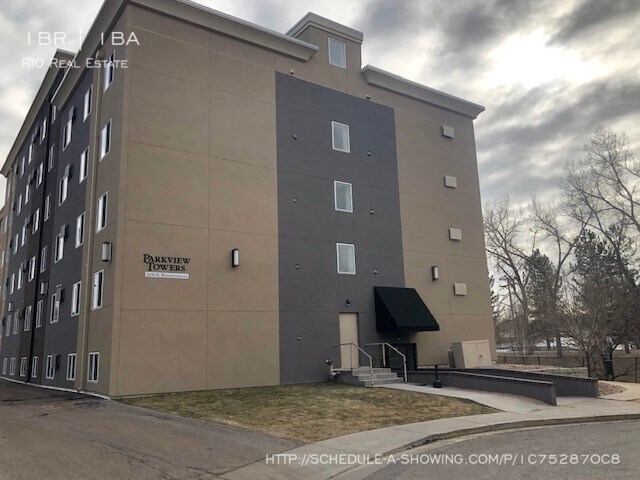 Foto principal - 3650 S Pennsylvania St