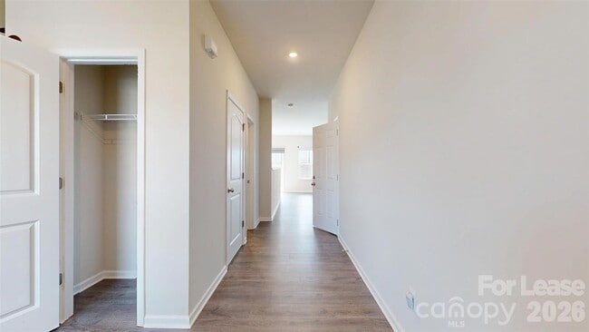 Building Photo - 6430 Revolutionary Trail