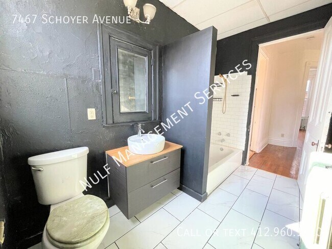 Foto del edificio - 7467 Schoyer Ave