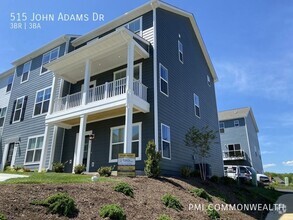 Building Photo - 515 John Adams Dr NW