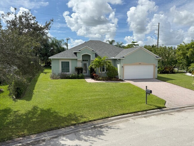 Foto del edificio - 1203 Scarlet Oak Cir