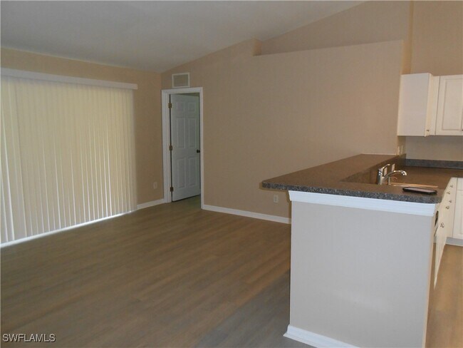 Foto del edificio - 3416 62nd St W