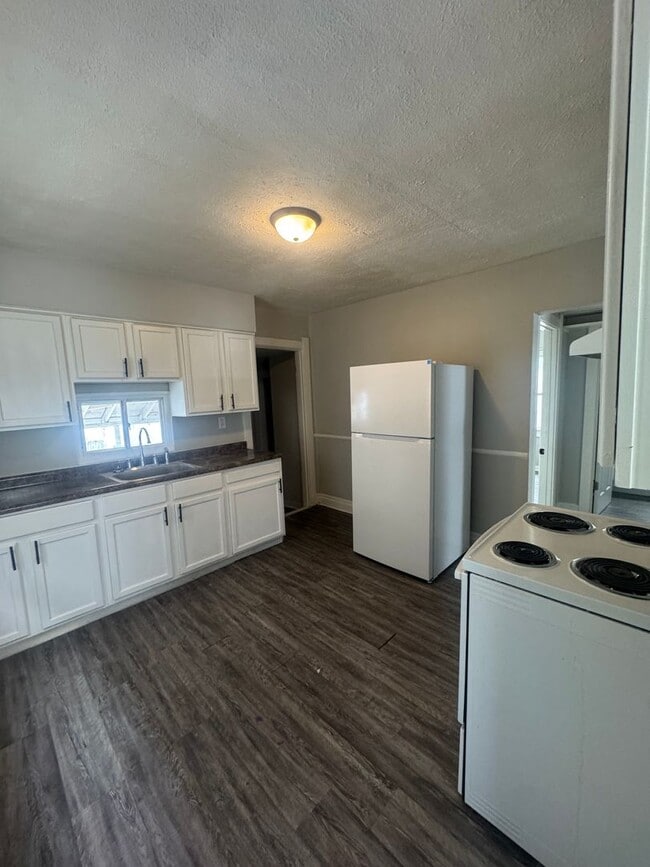 Photo - 414 Hunter Ave House