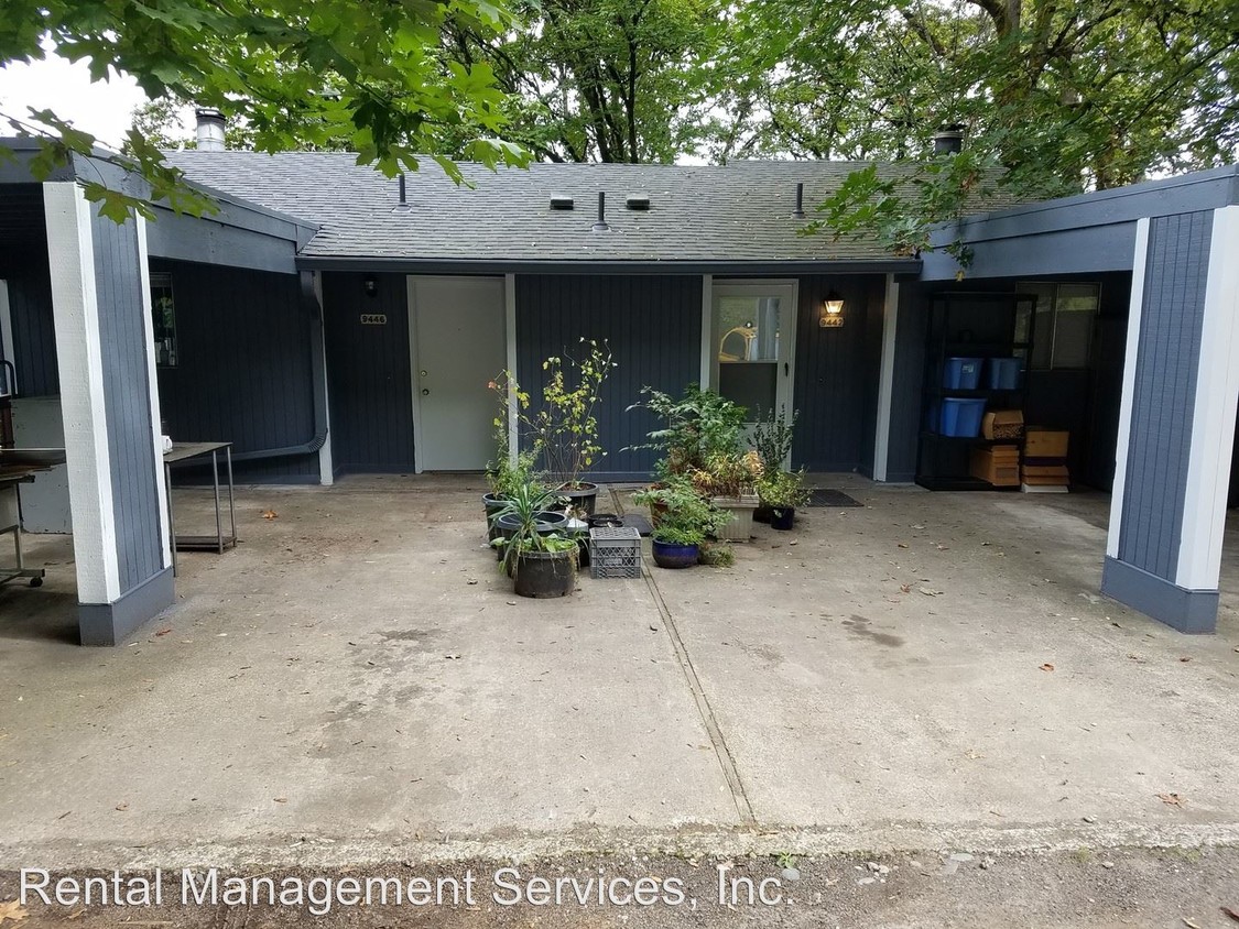 Primary Photo - 9442-9446 NW Roseway Ave