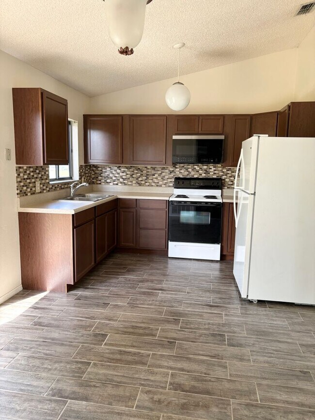 Building Photo - CHARMING HOME NEAR LOCKHEED MARTIN & MORE