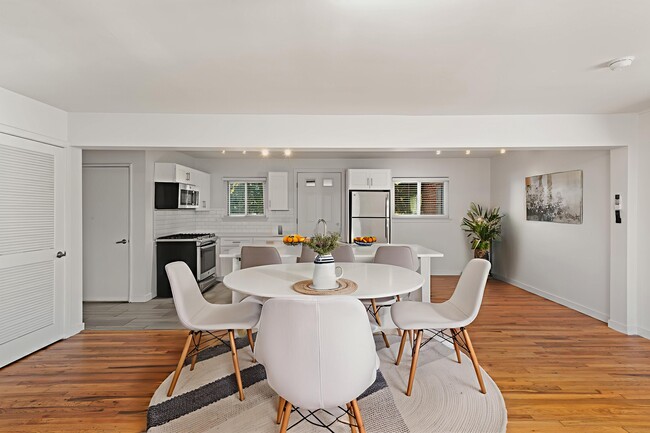 Building Photo - Reserve 41