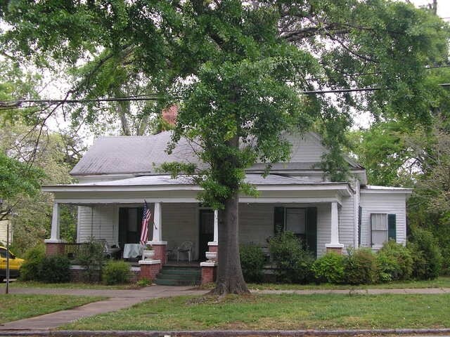 Primary Photo - 142 E Montgomery St