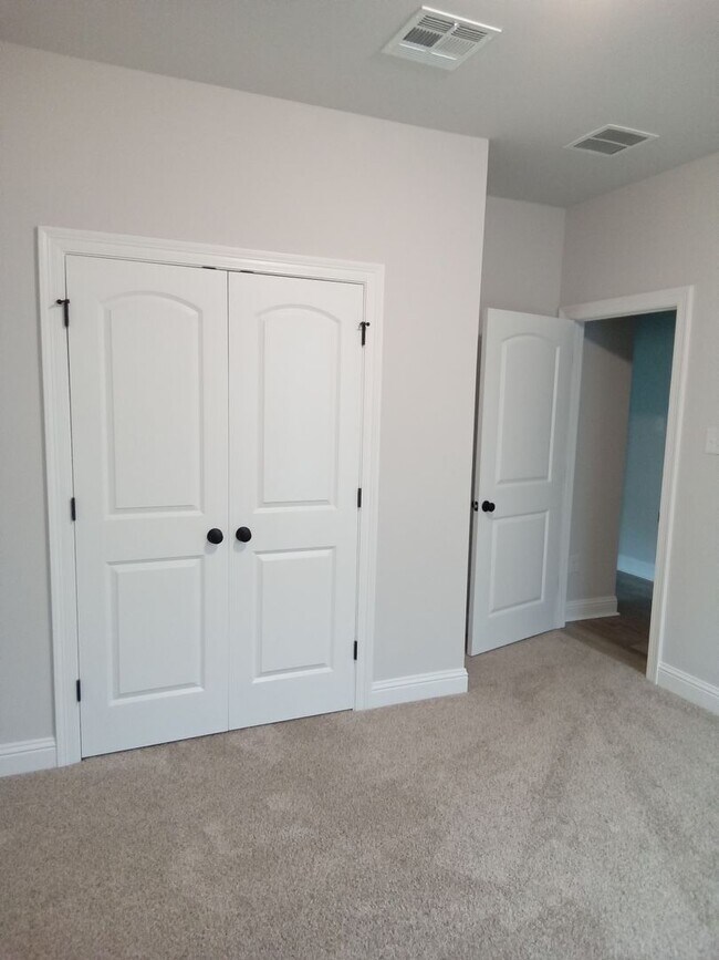 Foto del edificio - BRAND NEW BUILD ****North Bossier****