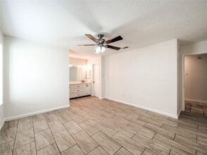 Building Photo - 6726 Grant Dr