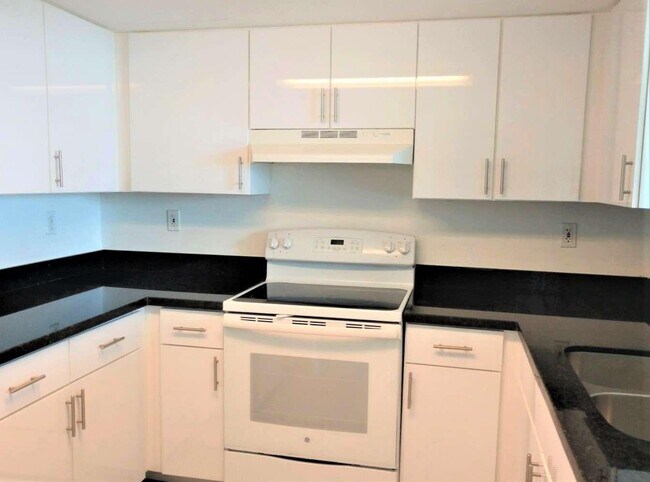 Foto del edificio - 3000 Coral Way